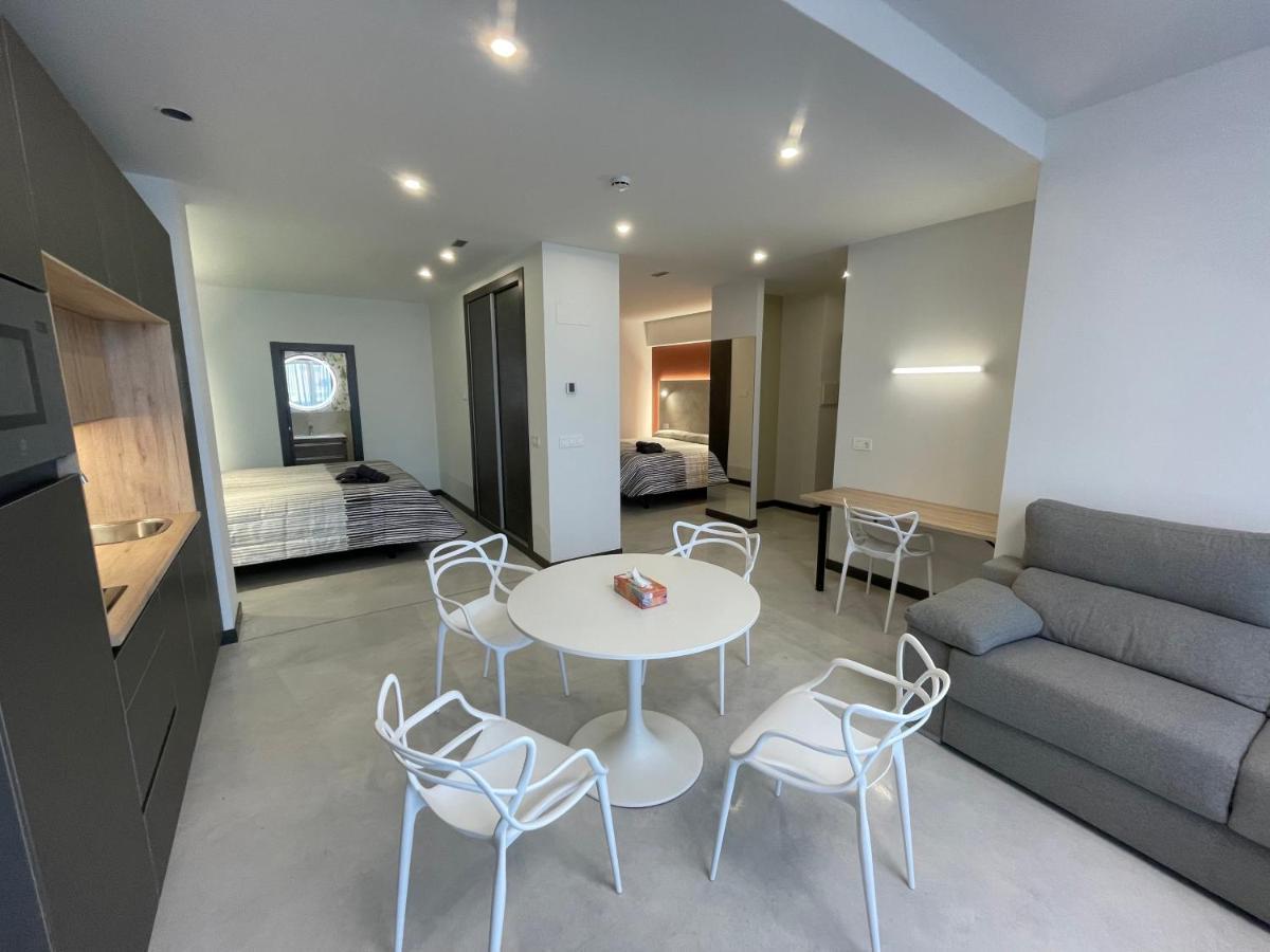 Aljama Burgos Aparthotel Ngoại thất bức ảnh