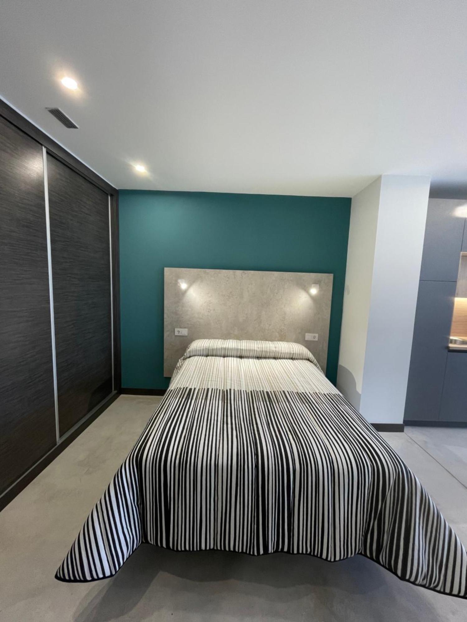 Aljama Burgos Aparthotel Ngoại thất bức ảnh